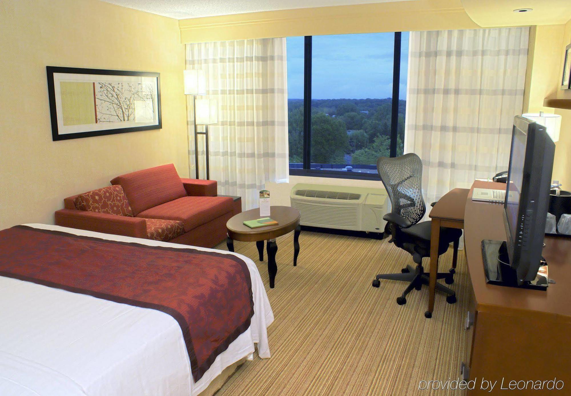 Courtyard By Marriott Silver Spring Downtown Exterior photo
